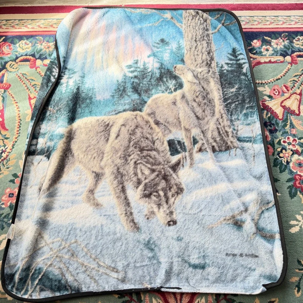 Wild Frontier Wolf Fleece Throw Blanket Meger Nature Scene Snowy‎ Forest 57x48